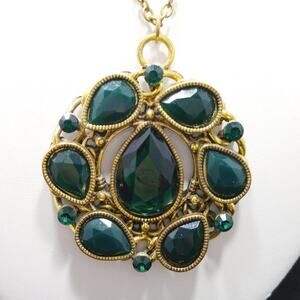 Emerald Green Rhinestone Pendant Necklace, 34 Inch Rustic Gold Tone Chain